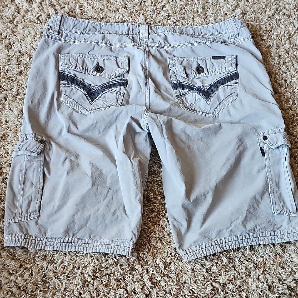 Suply Company Gray Cargo Shorts with Relaxed Fit
